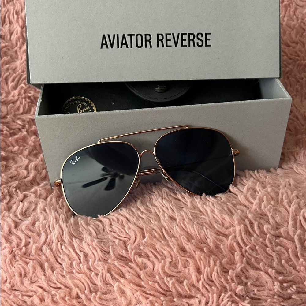 Ray-Ban Aviator Reverse Sunglasses in Black and Gold